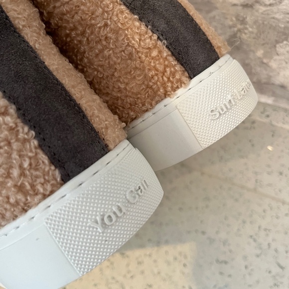 P448 Sneaker Skate High Top Fuzzy Sneakers - Picture 7 of 7